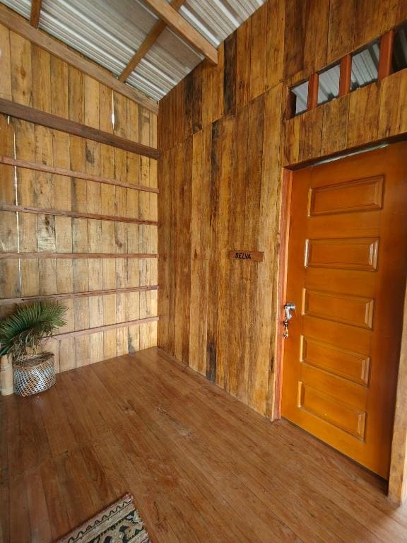 Double Room with Shared Bathroom room - Image 1