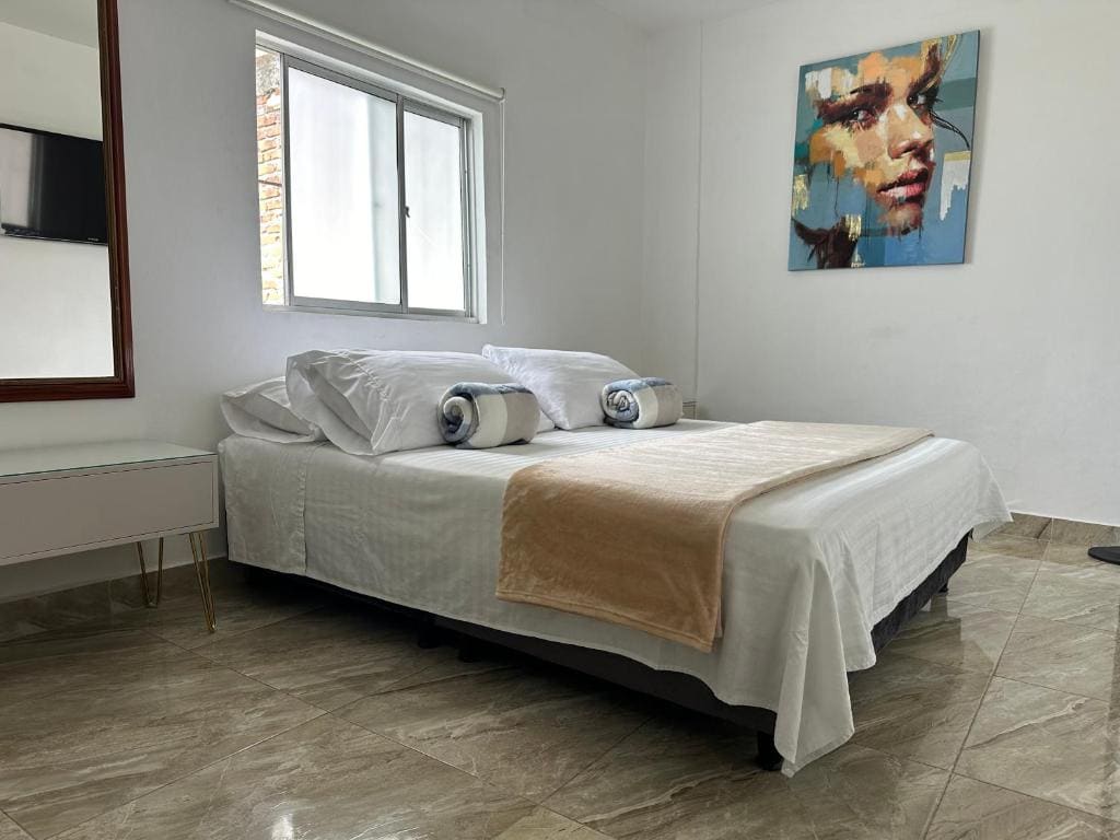 Deluxe Room room - Image 2