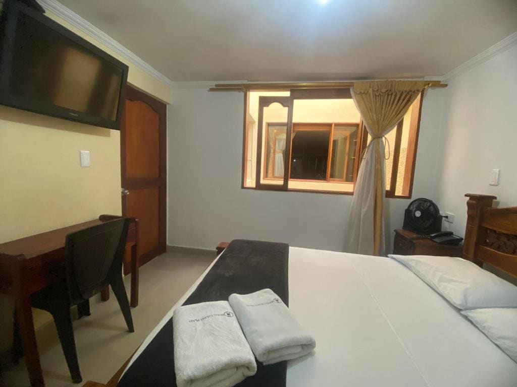 Standard Double Room room - Image 3
