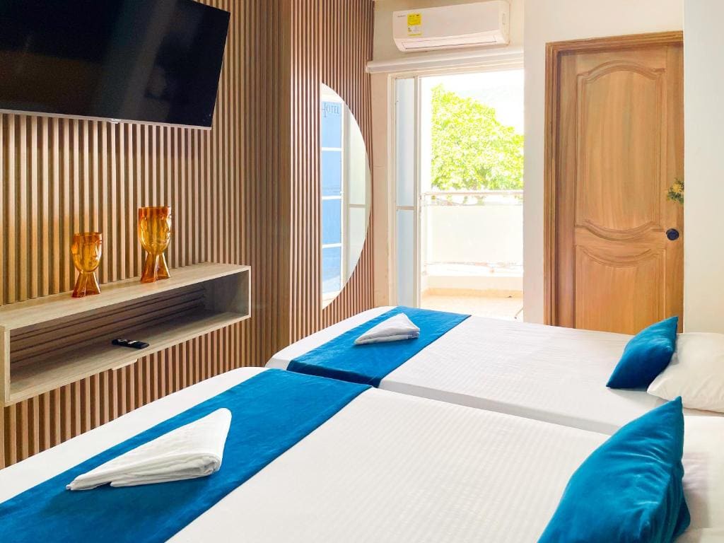 Triple Room with Balcony room - Image 2