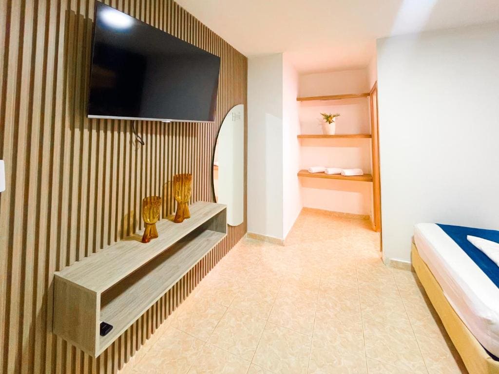 Quadruple Room room - Image 3