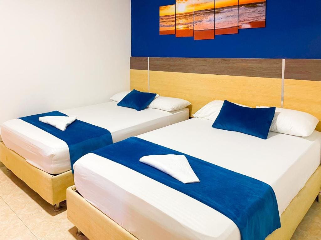 Quadruple Room room - Image 2