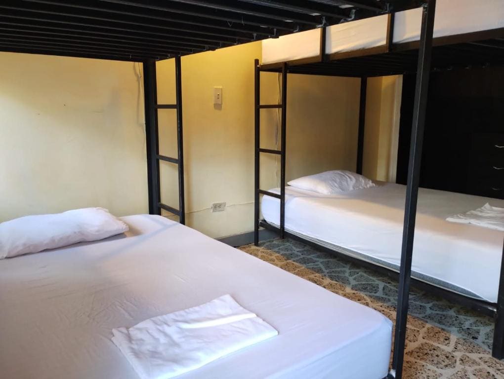 Quadruple Room with Shared Bathroom room - Image 2