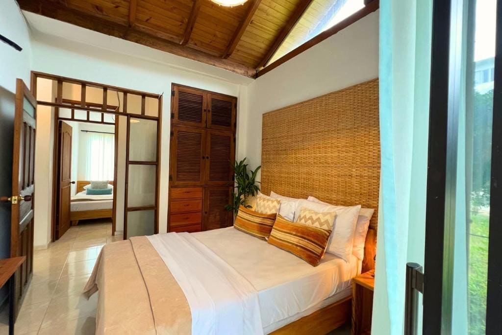 Apartment with Balcony room - Image 3