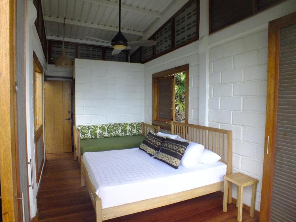 Queen Room with Sea View room - Image 1