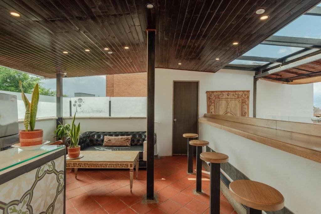 Single Room with Balcony room - Image 3