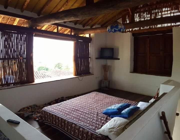 Family Room with Mountain View room - Image 3