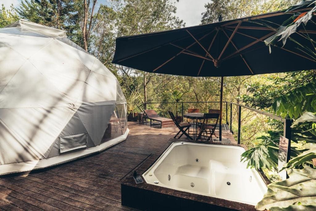 Deluxe Double Room with Bath room - Image 2