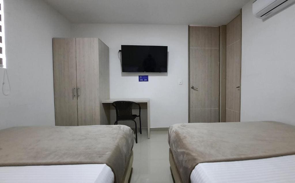 Double Room with Two Double Beds room - Image 2