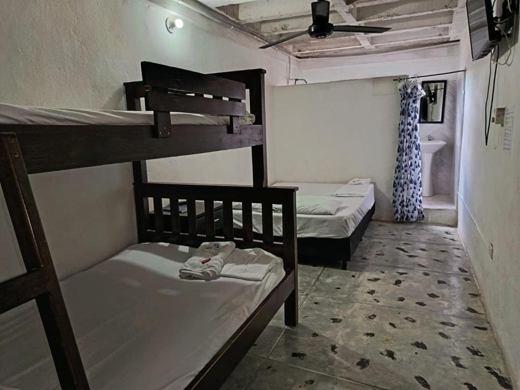 Basic Triple Room room - Image 1