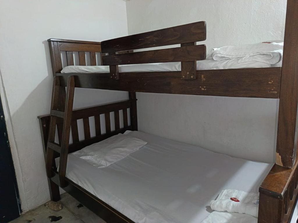 Basic Triple Room room - Image 3