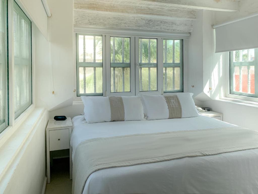 Standard Family Room room - Image 3