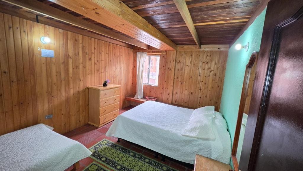 Classic Triple Room room - Image 3