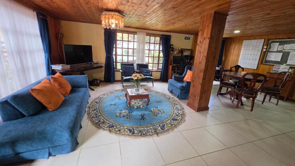 Standard Double Room with Shared Bathroom room - Image 1