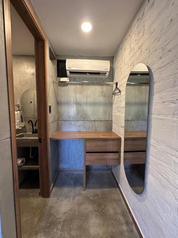 Double Room with Air Conditioning room - Image 2