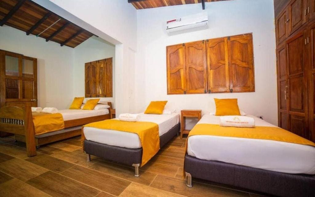Family Room with Shower room - Image 1