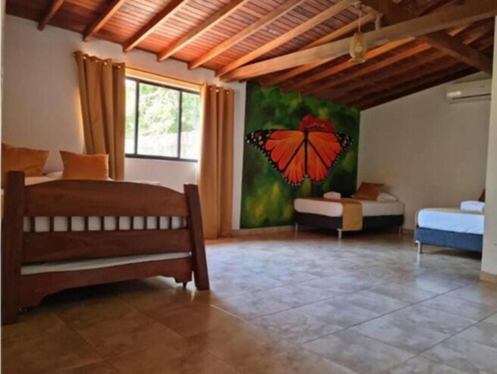 Family Room with Shower room - Image 3