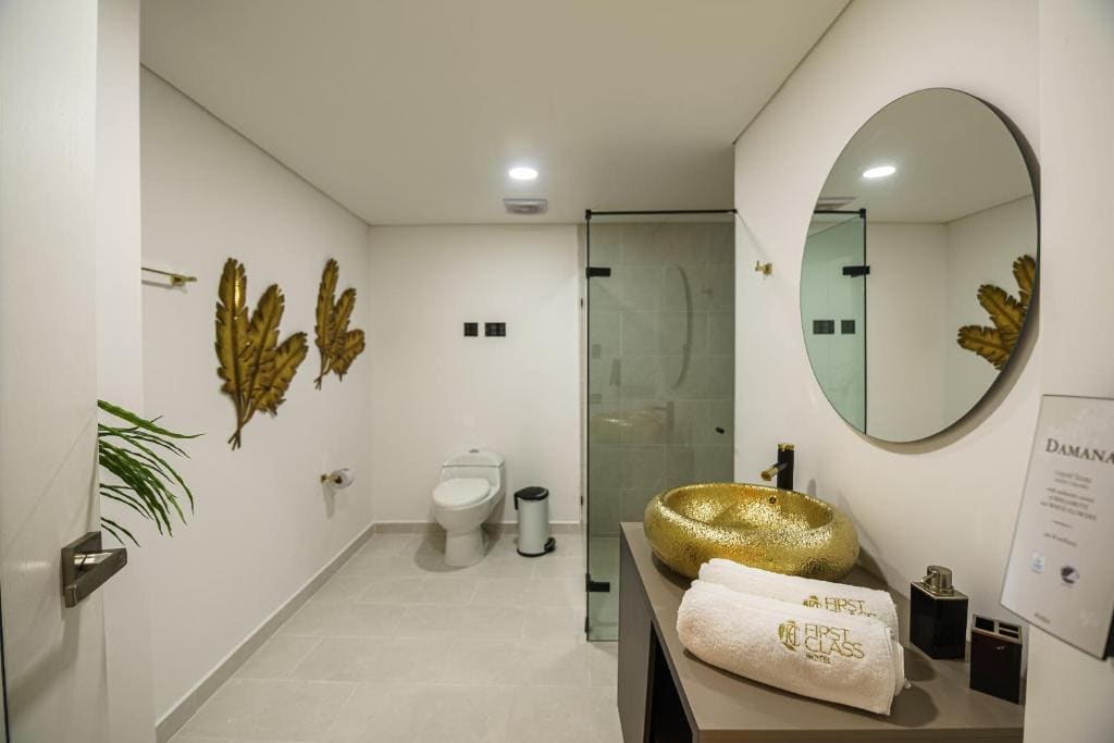 Penthouse Apartment room - Image 2