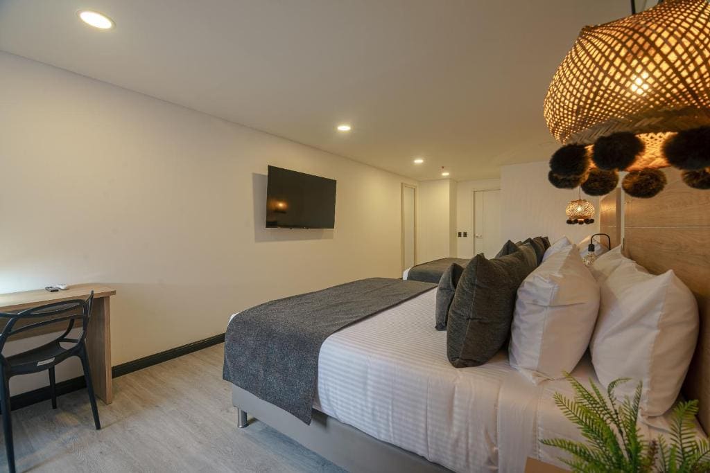 Superior Double Room with Two Double Beds room - Image 3