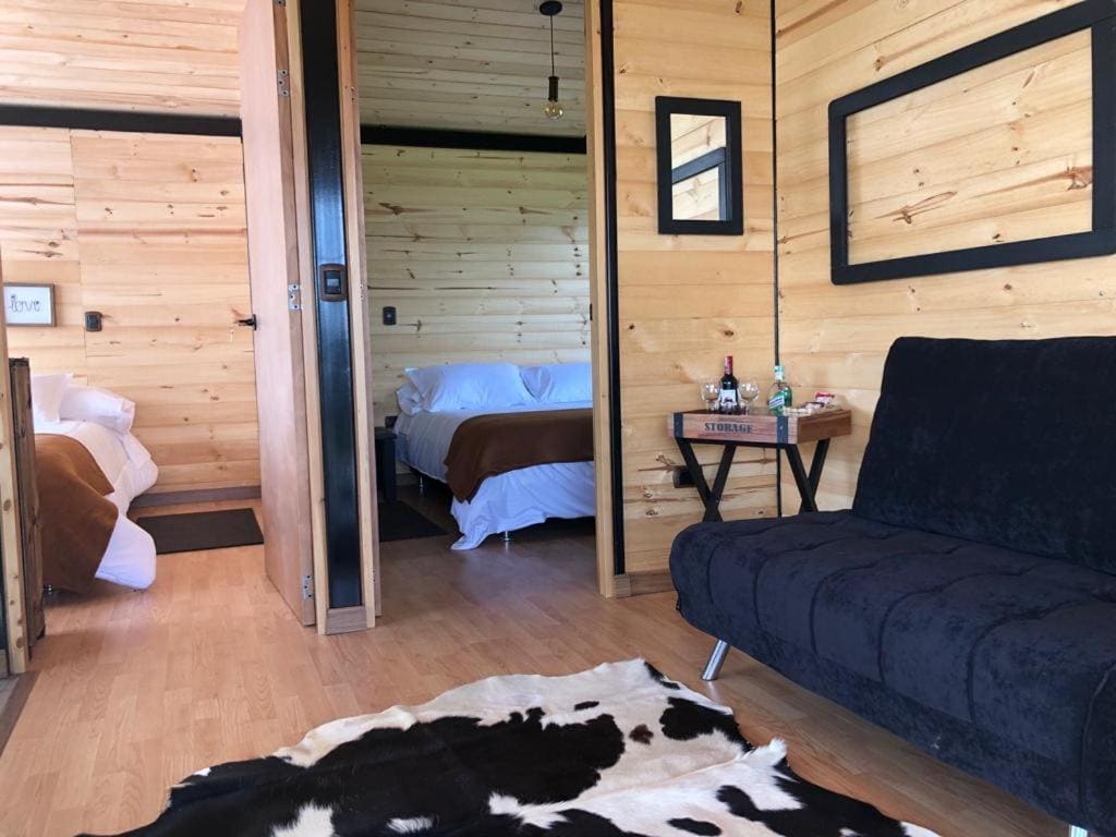 Two-Bedroom Townhouse room - Image 2
