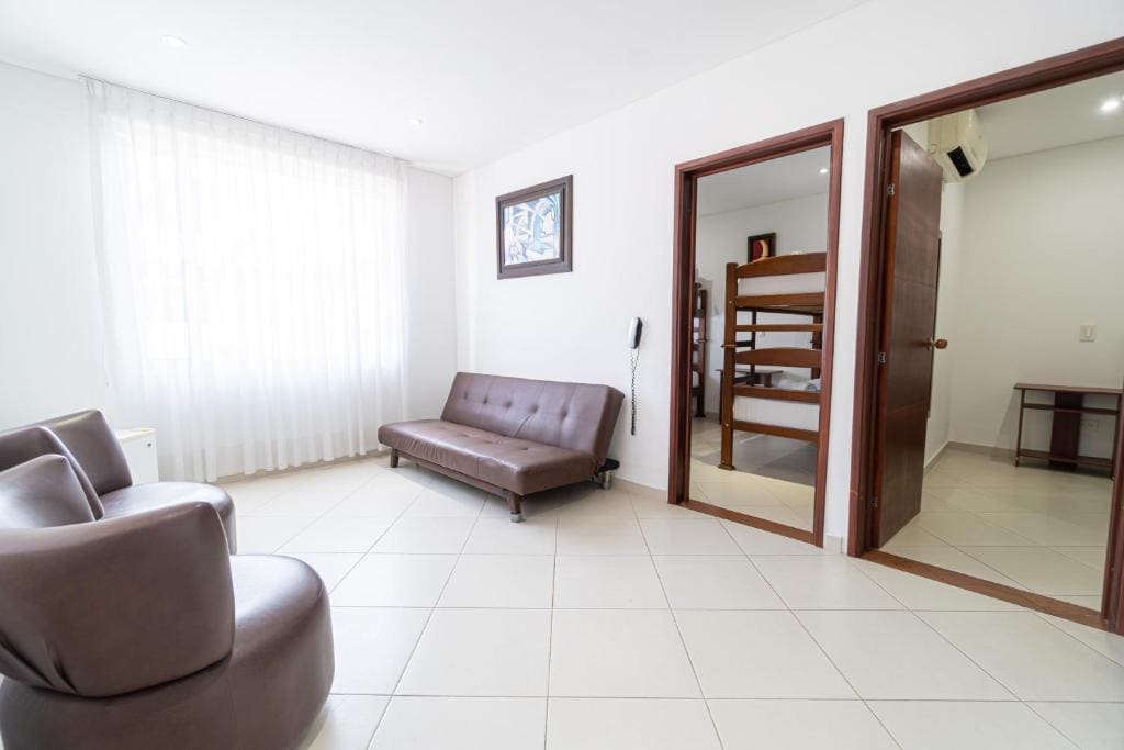 Apartment room - Image 1