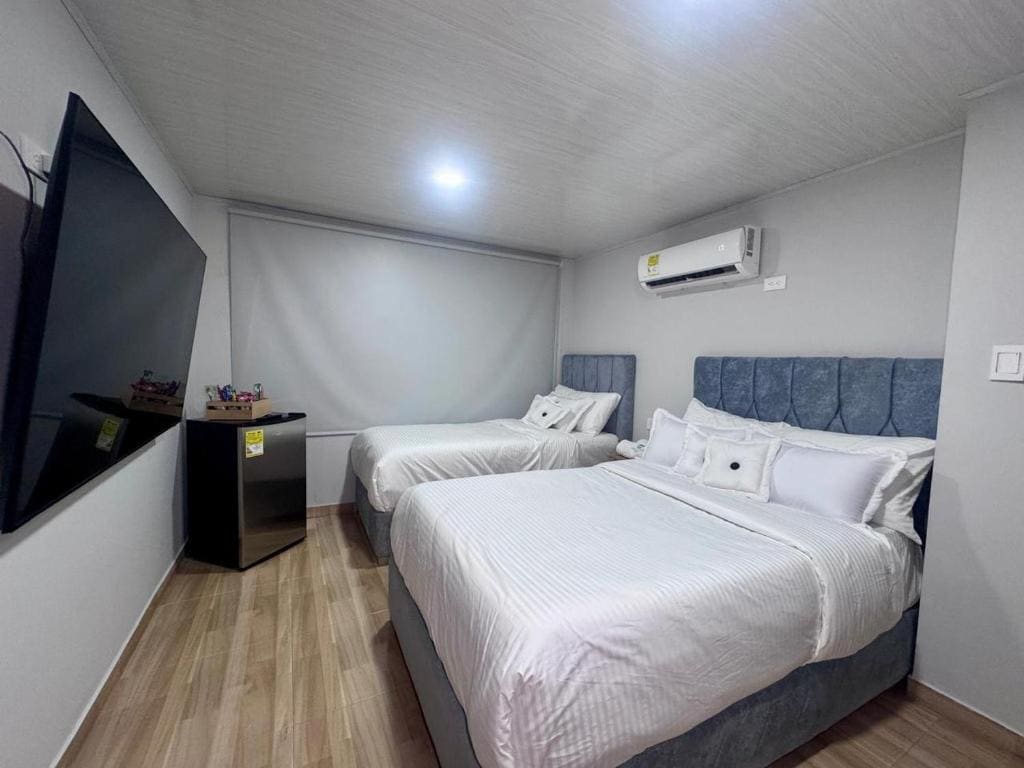 Deluxe Room room - Image 2