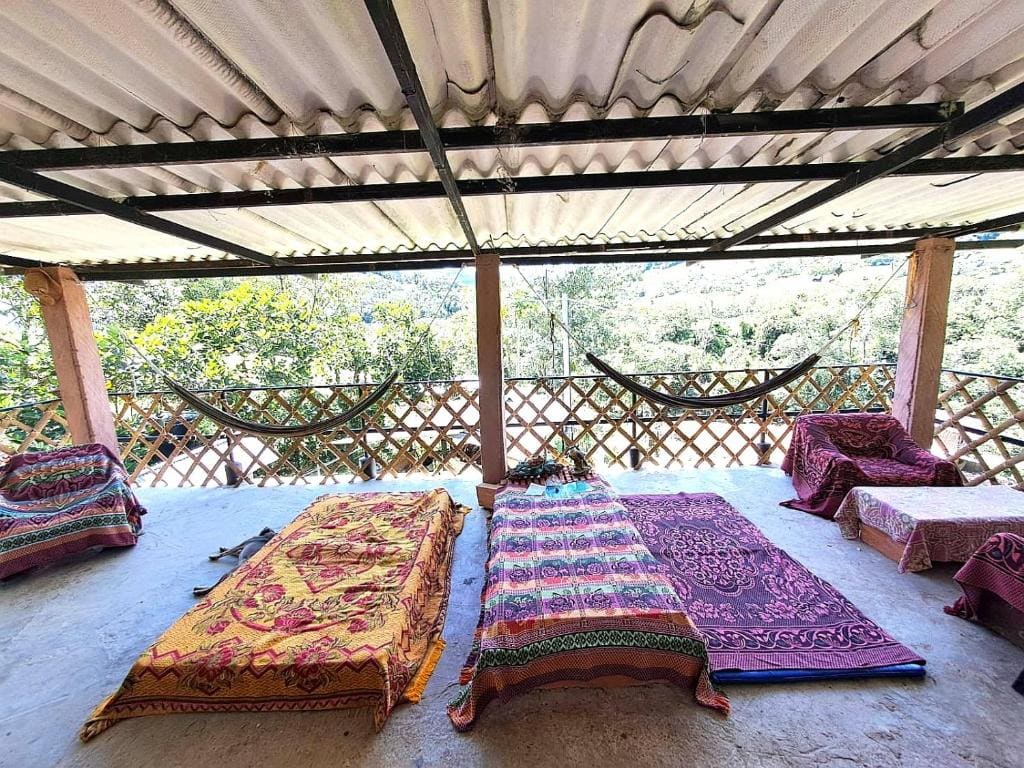 Family Room with Mountain View room - Image 3