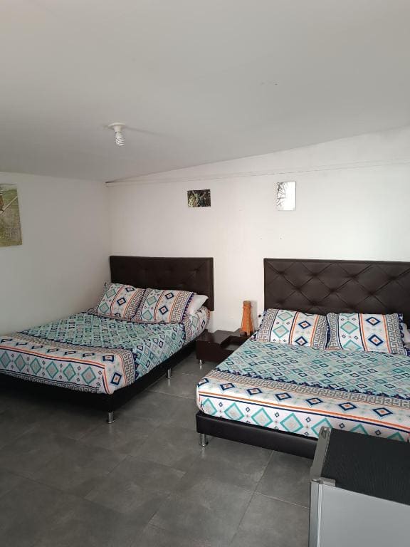 Family Room with Private Bathroom room - Image 3