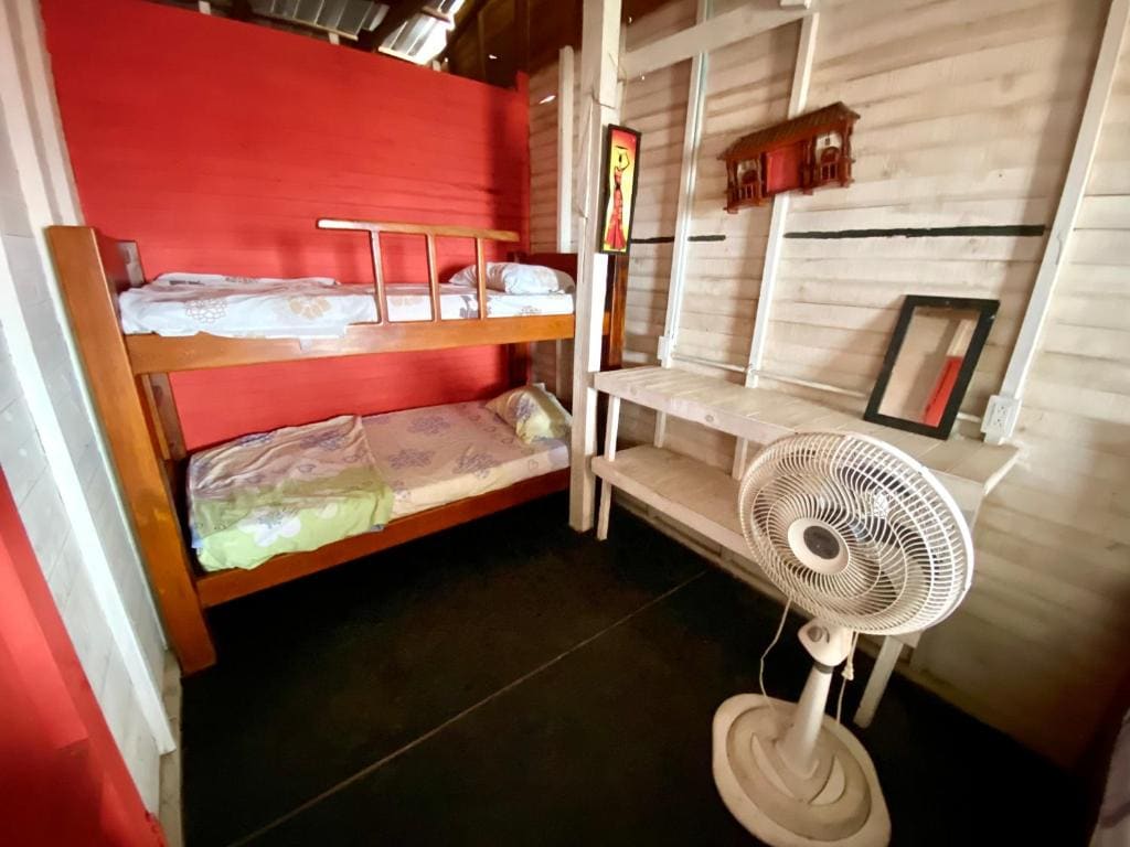 Standard Family Room room - Image 3