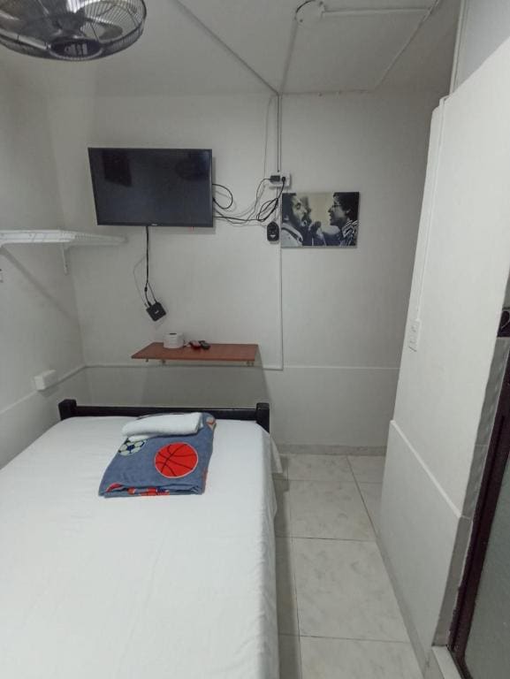 Single Room room - Image 1