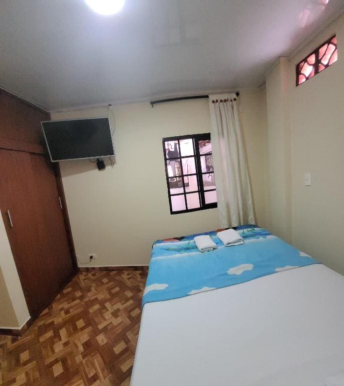 Small Double Room room - Image 3