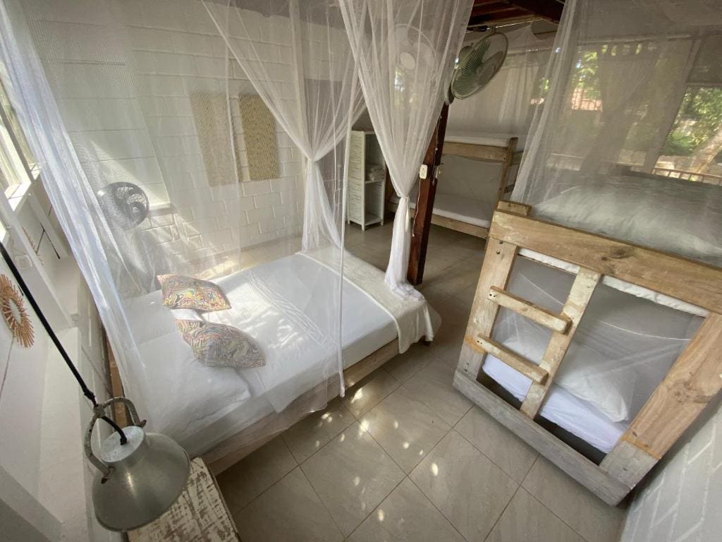 Deluxe Quadruple Room room - Image 2