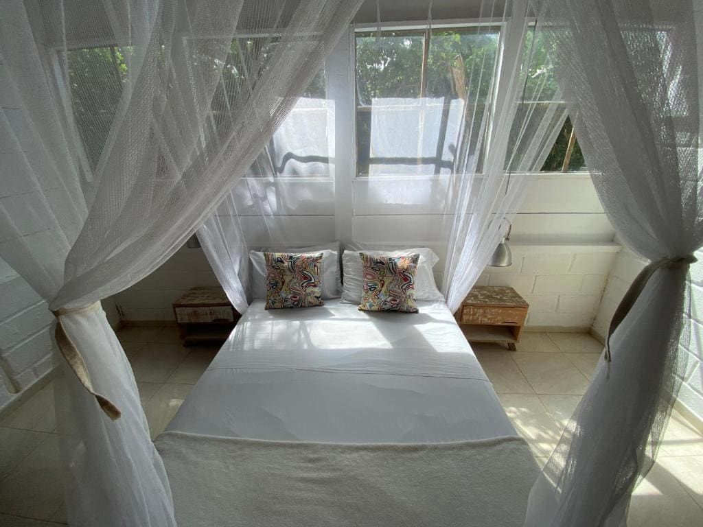 Family Room room - Image 2