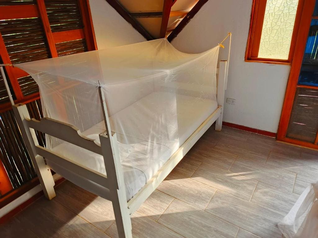 Triple Room with Pool View room - Image 2