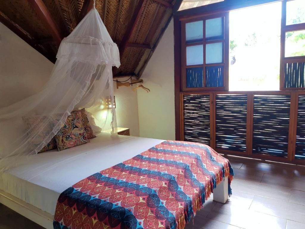 Triple Room with Pool View room - Image 3