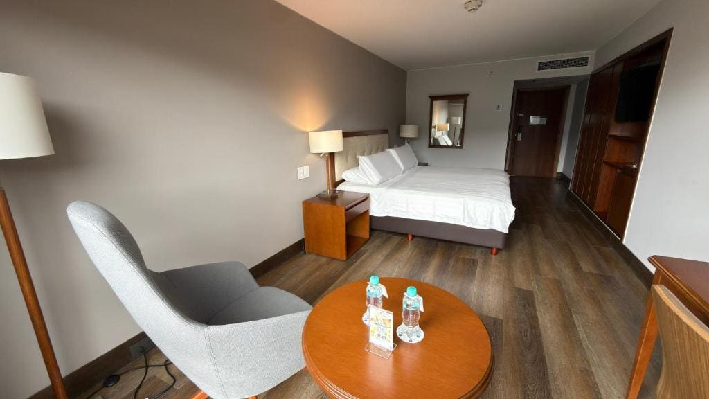 Standard Queen Room room - Image 3