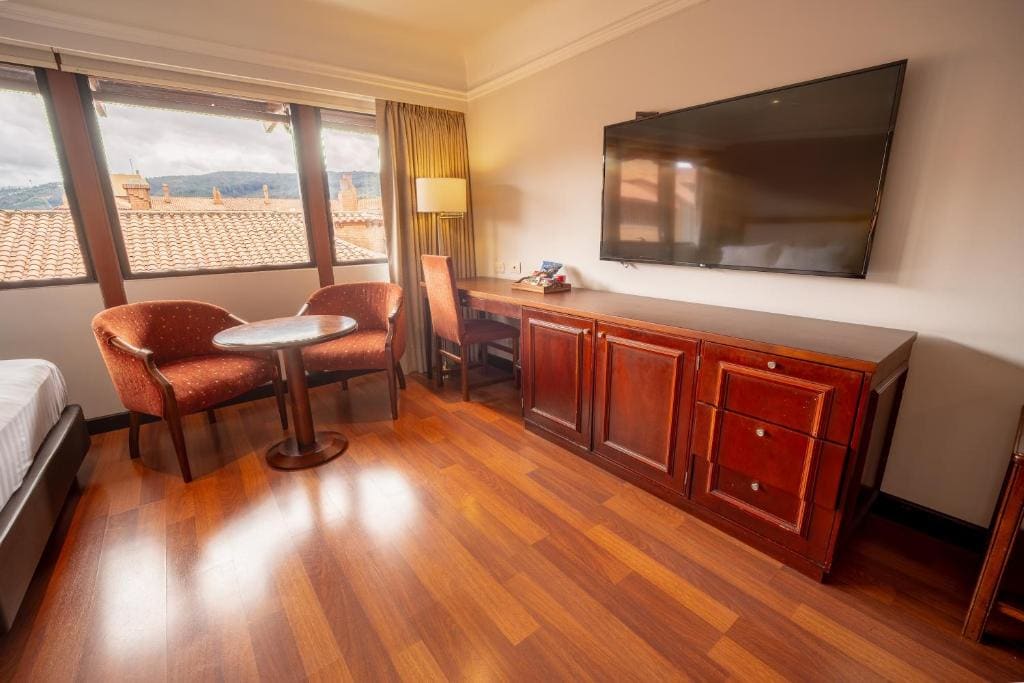 Superior Twin Room room - Image 2