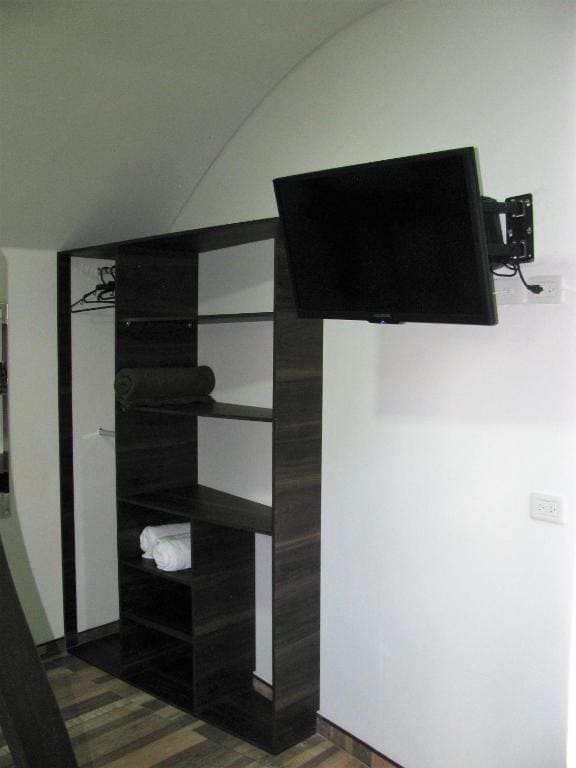 Family Room with Garden View room - Image 1