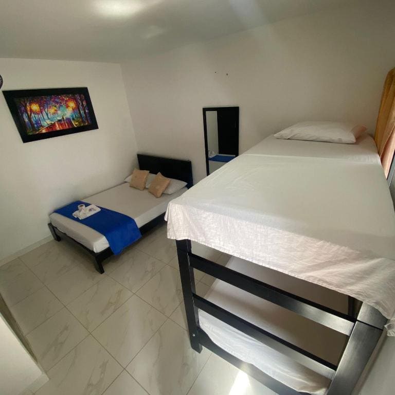 Basic Triple Room room - Image 3