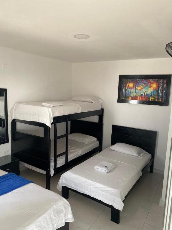 Family Cabin on Boat room - Image 1