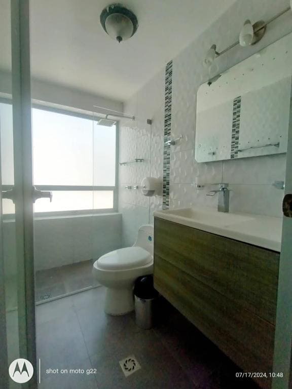 Standard Family Room room - Image 1