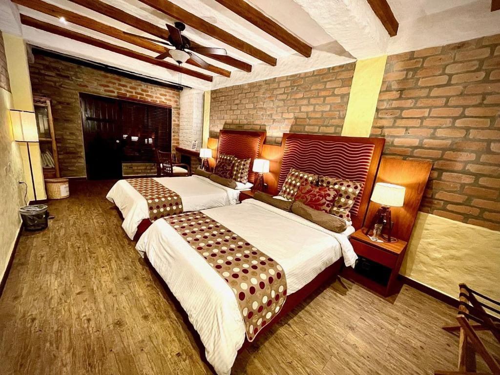 Family Room room - Image 1