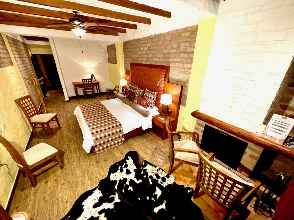 Deluxe Double Room (2 Adults + 1 Child) room - Image 1