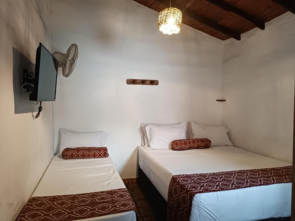 Twin Room with Private Bathroom room - Image 1