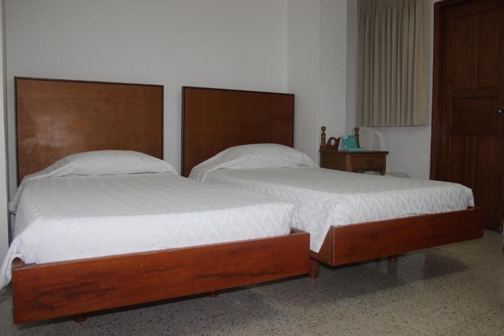 Twin room - Image 1