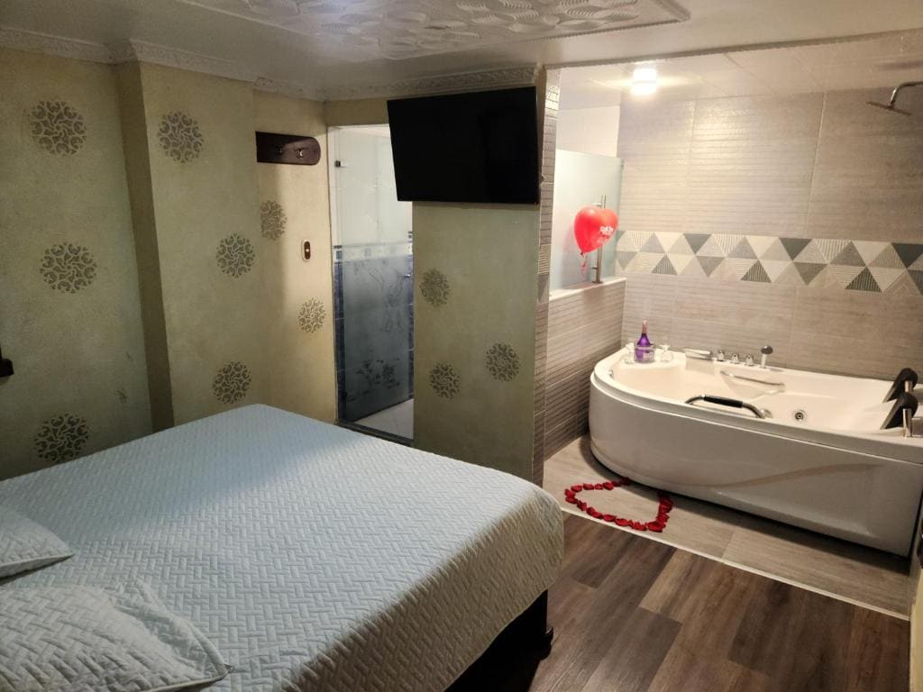 Suite room - Image 2