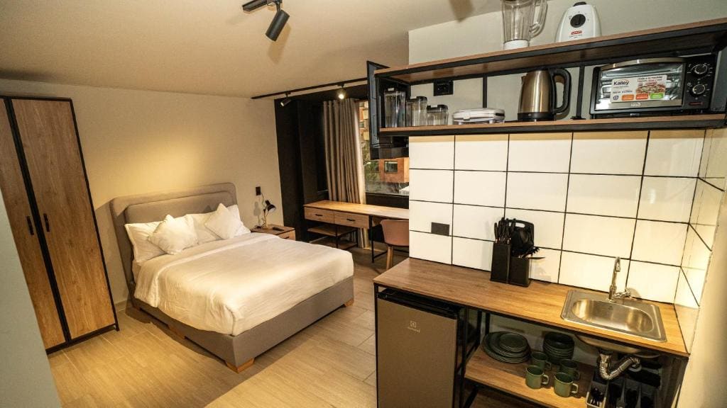 Standard Double Room room - Image 3