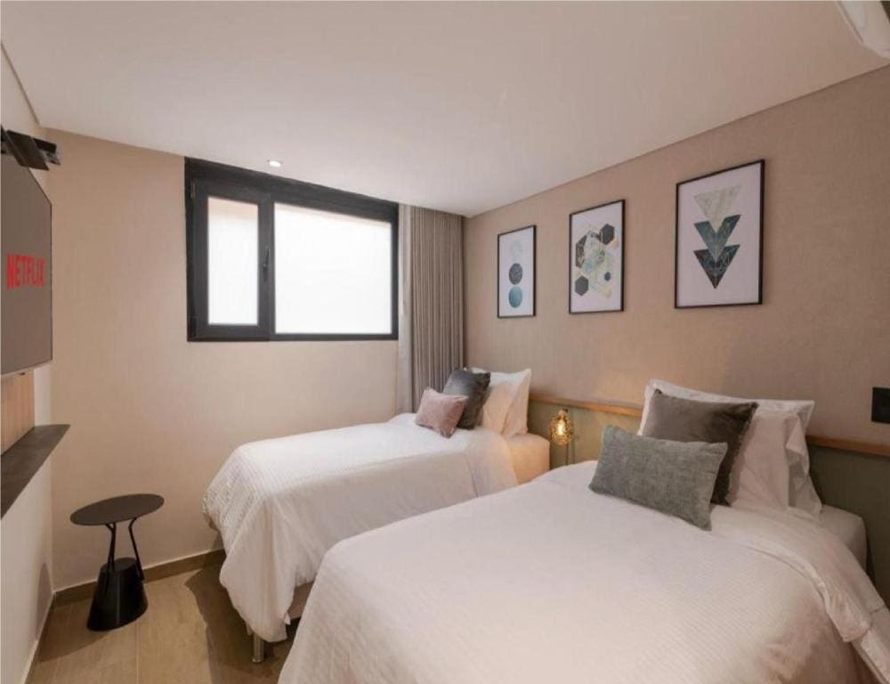 Two-Bedroom Deluxe Apartment with Balcony room - Image 1