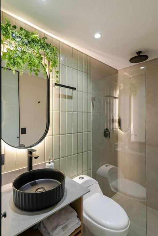 Two-Bedroom Deluxe Apartment with Balcony room - Image 3