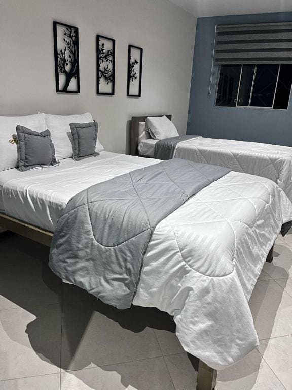 Basic Triple Room room - Image 1
